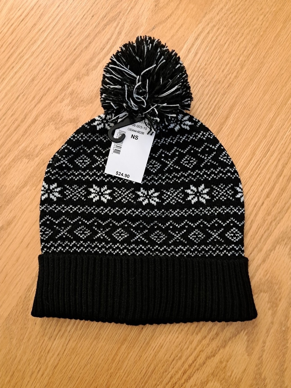 NWT Ladies Black And White Toque With Pom Pom